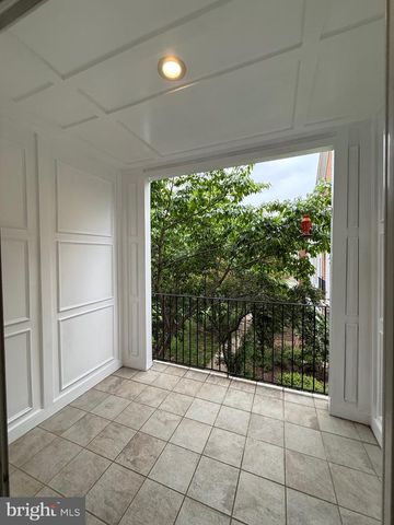 1127 GAITHER RD, Rockville, MD 20850