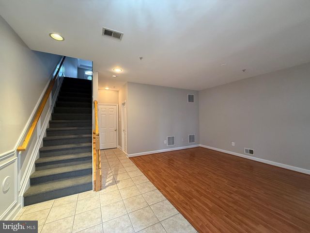 1127 GAITHER RD, Rockville, MD 20850