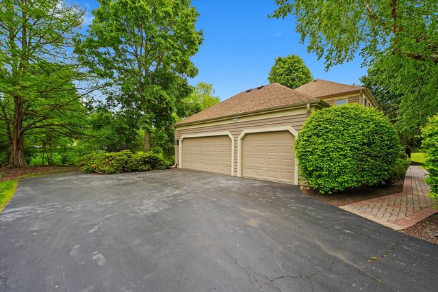 22528 W Thornbury Court, Deer Park, IL 60010