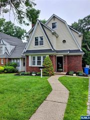 205 Everett Place 2Fl, Englewood, NJ 07631