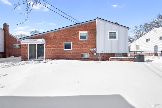 3125 Patton Avenue, Trenton, MI 48183