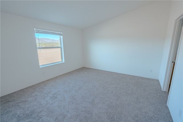 5746 N Eden Road, Golden Valley, AZ 86413