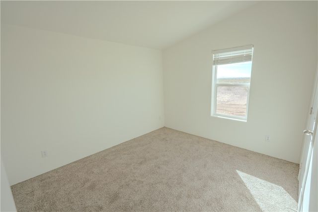 5746 N Eden Road, Golden Valley, AZ 86413