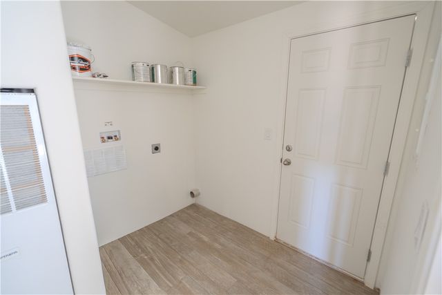 5746 N Eden Road, Golden Valley, AZ 86413