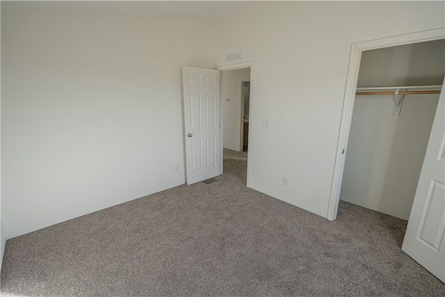 5746 N Eden Road, Golden Valley, AZ 86413