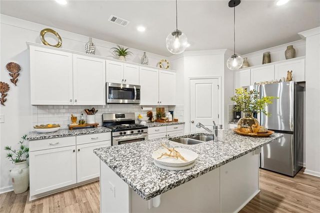 3895 Shelleydale Drive, Powder Springs, GA 30127