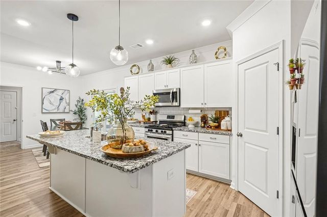 3895 Shelleydale Drive, Powder Springs, GA 30127