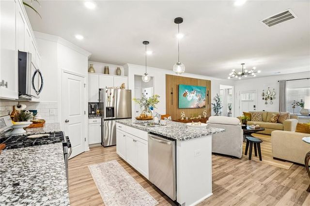 3895 Shelleydale Drive, Powder Springs, GA 30127