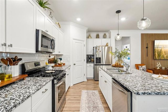 3895 Shelleydale Drive, Powder Springs, GA 30127