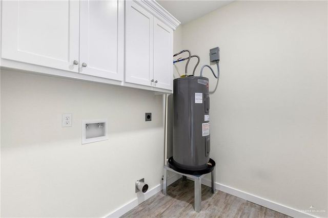 313 Barcelona Street, Donna, TX 78537