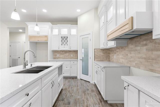 313 Barcelona Street, Donna, TX 78537