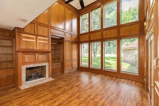 1600 Azalea Street, Sweeny, TX 77480