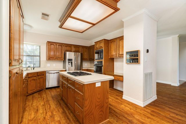 1600 Azalea Street, Sweeny, TX 77480