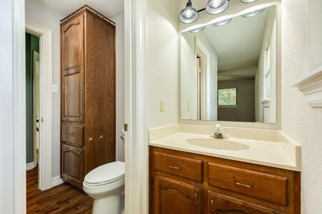 1600 Azalea Street, Sweeny, TX 77480