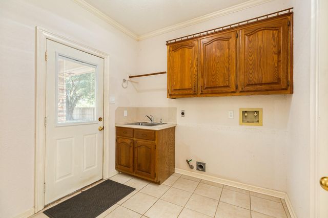 1600 Azalea Street, Sweeny, TX 77480