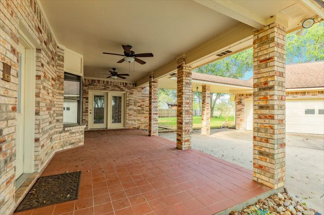 1600 Azalea Street, Sweeny, TX 77480