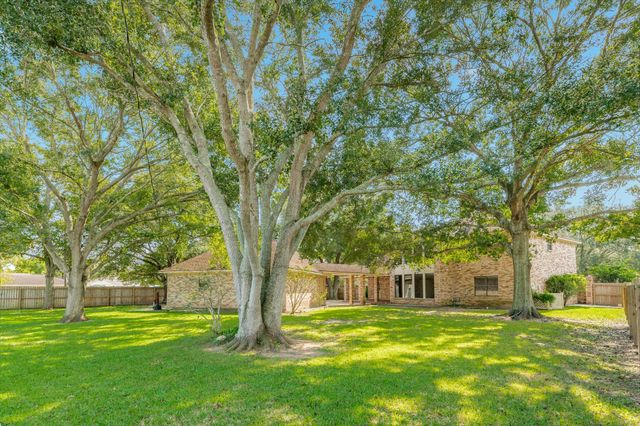 1600 Azalea Street, Sweeny, TX 77480