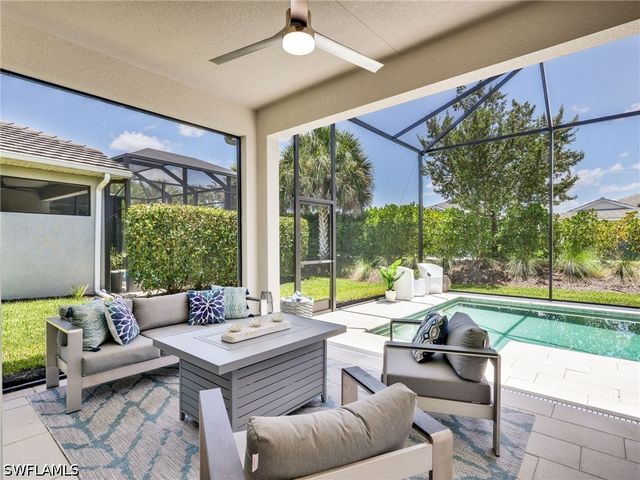 9040 Saint Lucia DR, Naples, FL 34114