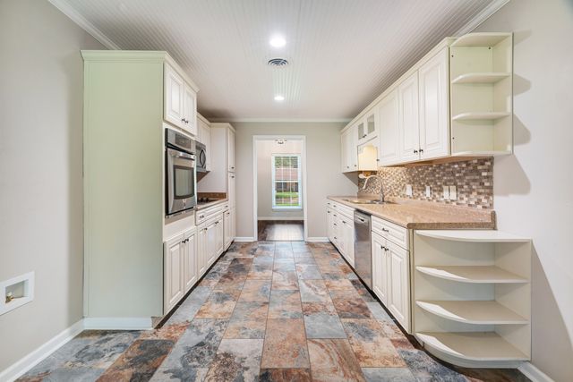 2705 Hubbard Street, Paris, TX 75460