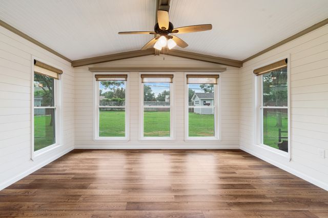 2705 Hubbard Street, Paris, TX 75460