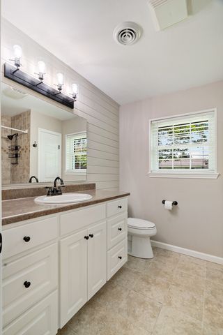 2705 Hubbard Street, Paris, TX 75460
