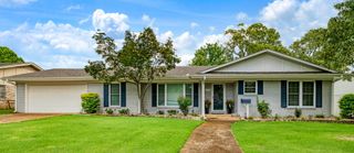 2705 Hubbard Street, Paris, TX 75460