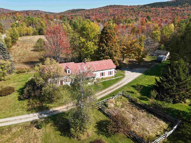 2866 Center Road, Hyde Park, VT 05655