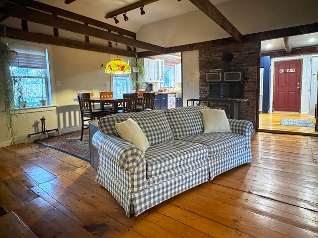 2866 Center Road, Hyde Park, VT 05655