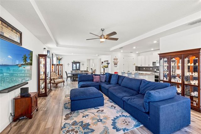 7322 34TH COURT E, Sarasota, FL 34243