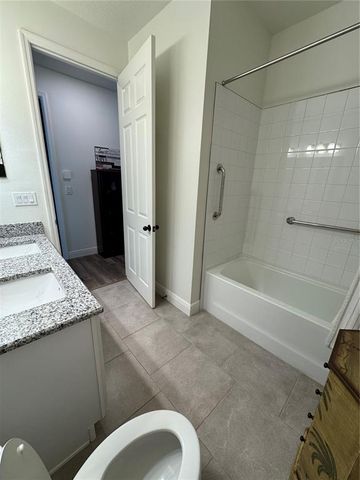 7322 34TH COURT E, Sarasota, FL 34243
