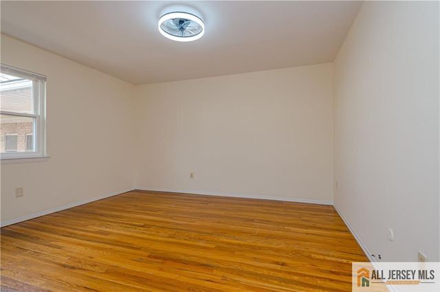 161 Evergreen Road 12B, Edison, NJ 08837