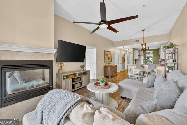 210 Creek View Lane 201, Roswell, GA 30075