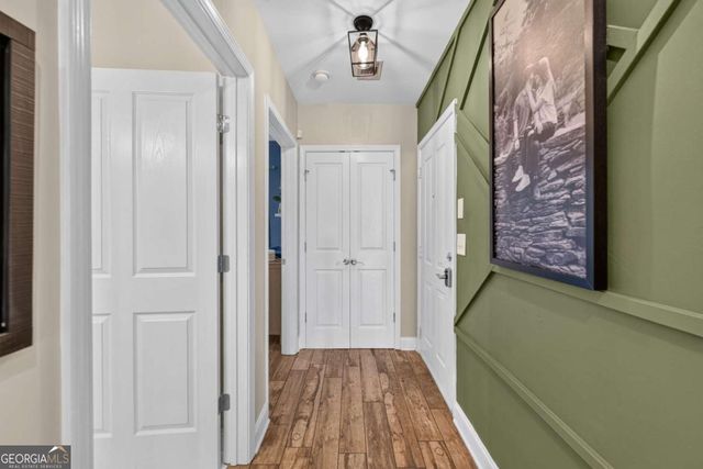 210 Creek View Lane 201, Roswell, GA 30075