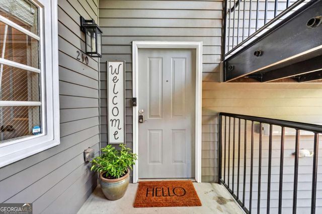 210 Creek View Lane 201, Roswell, GA 30075