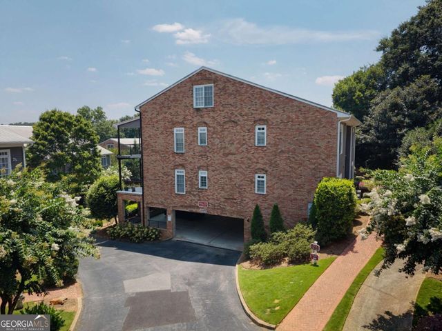 210 Creek View Lane 201, Roswell, GA 30075