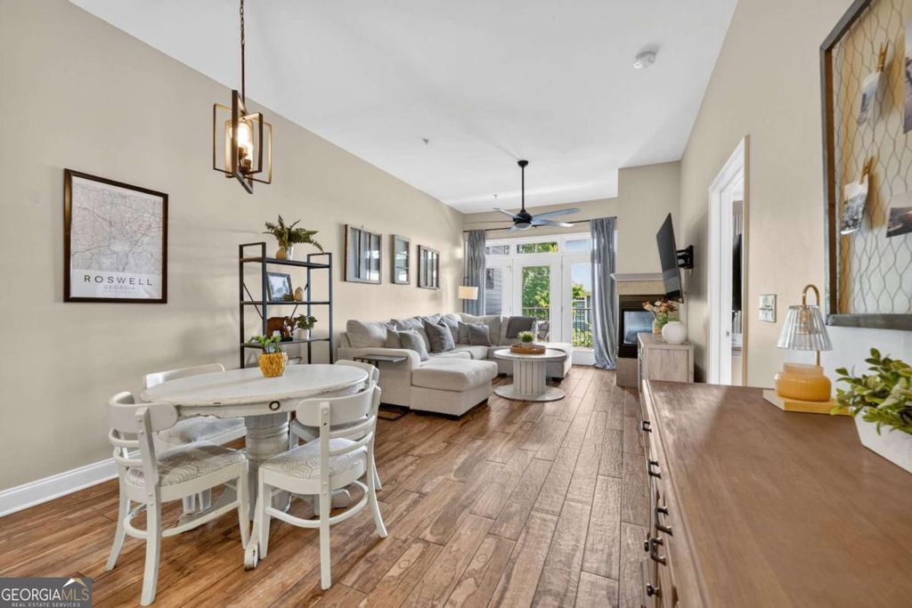 210 Creek View Lane 201, Roswell, GA 30075