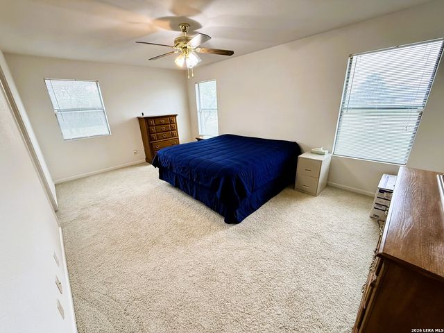 1520 LAKESIDE DR, Lakehills, TX 78063