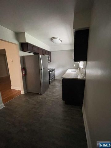 280-320 Oak Street 312B, Ridgewood, NJ 07450