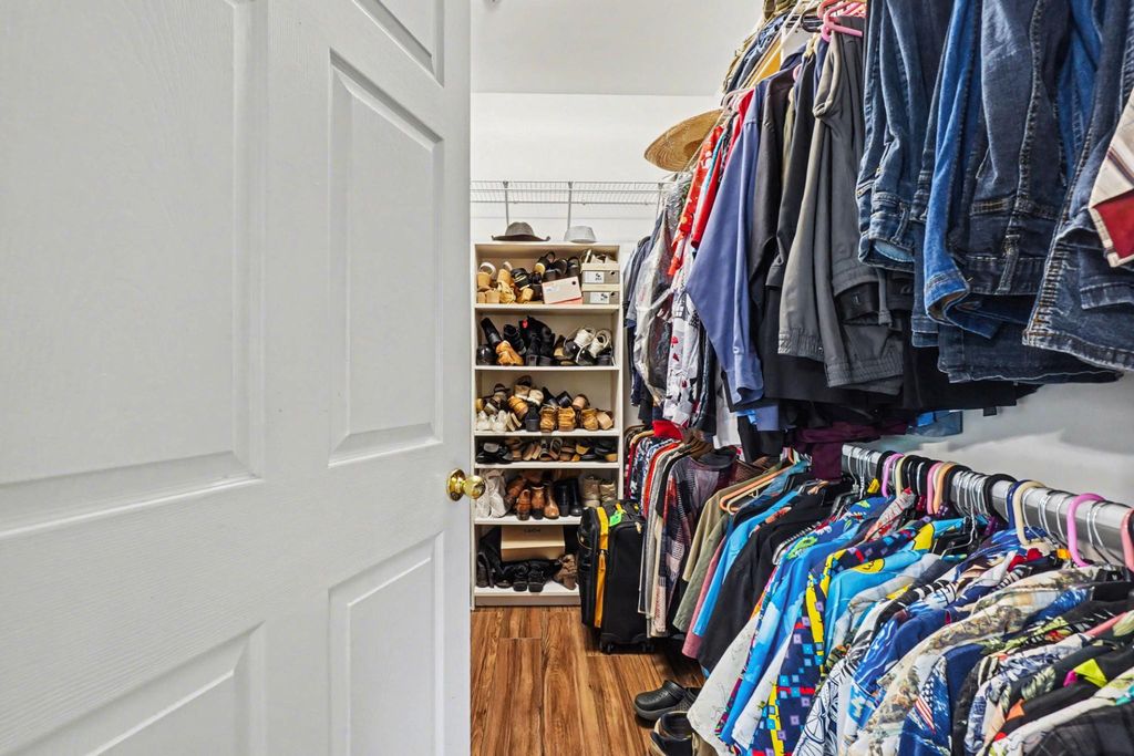 Image 23 of property listing at 598 HOPKINS LANDING DR #598, Essex, MD 21221