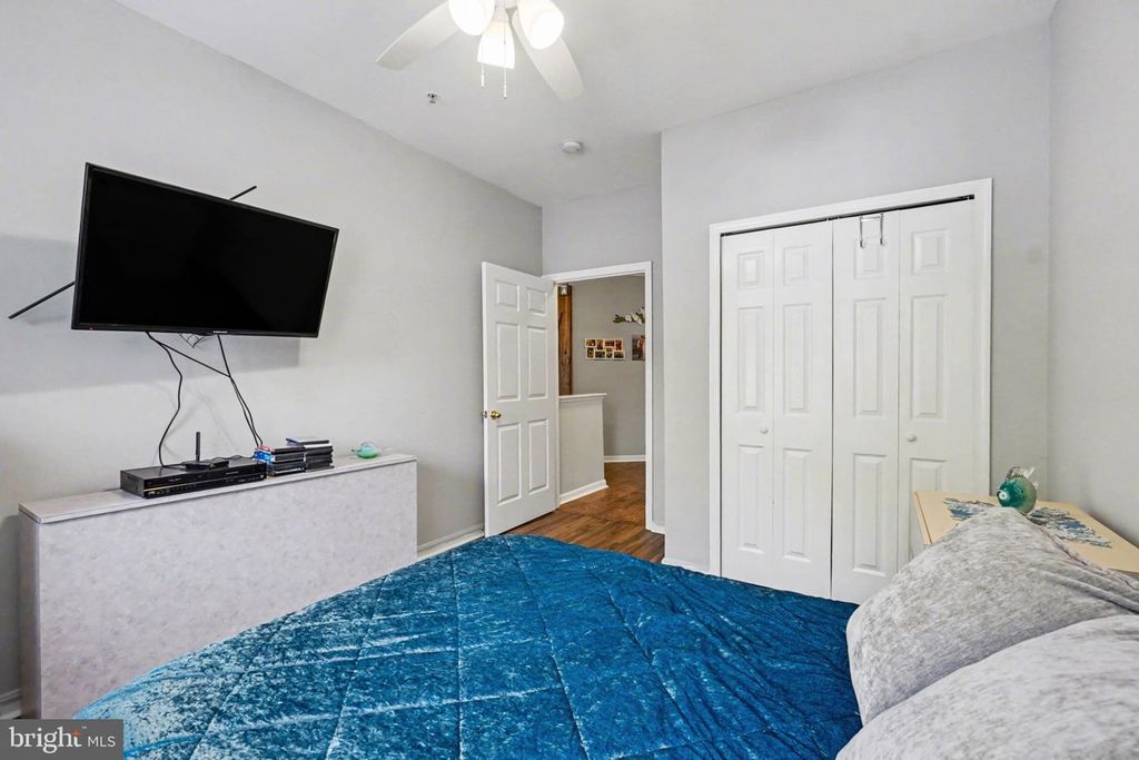 Image 27 of property listing at 598 HOPKINS LANDING DR #598, Essex, MD 21221