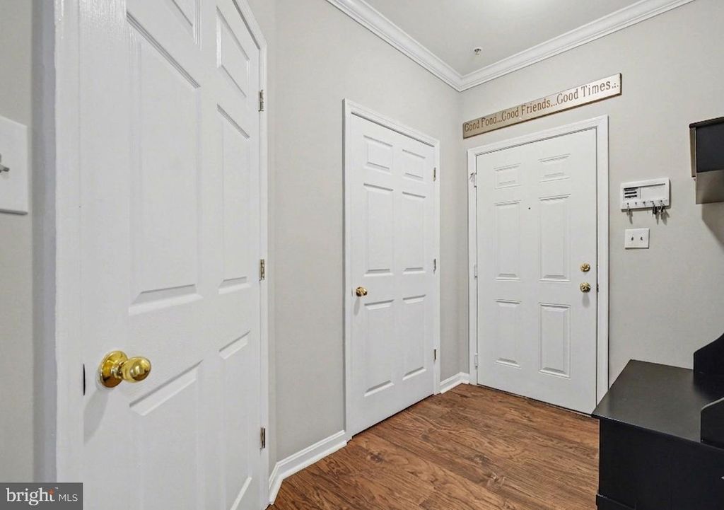 Image 28 of property listing at 598 HOPKINS LANDING DR #598, Essex, MD 21221