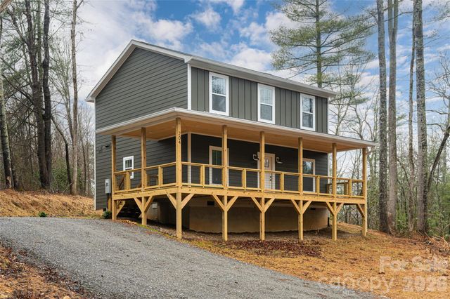 204 Cascade Ridge Road, Fairview, NC 28730