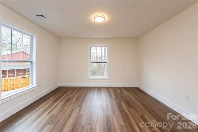 204 Cascade Ridge Road, Fairview, NC 28730