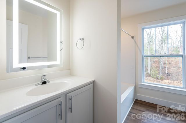 204 Cascade Ridge Road, Fairview, NC 28730