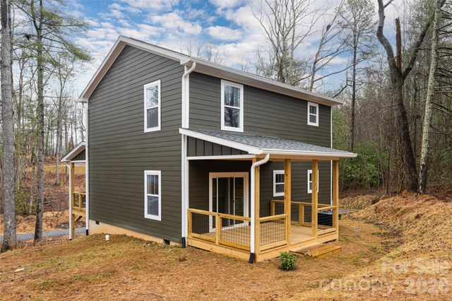 204 Cascade Ridge Road, Fairview, NC 28730