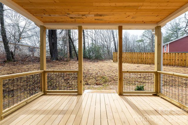 204 Cascade Ridge Road, Fairview, NC 28730