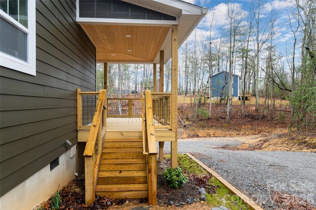 204 Cascade Ridge Road, Fairview, NC 28730