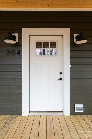 204 Cascade Ridge Road, Fairview, NC 28730