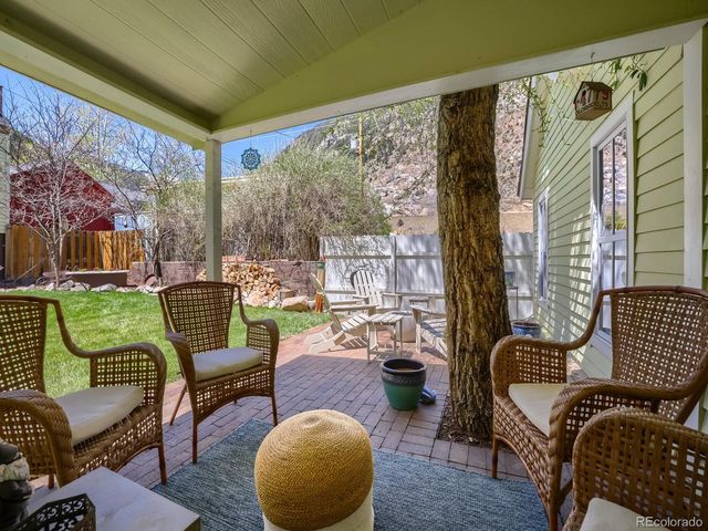 407 7th St, Georgetown, CO 80444