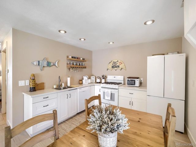 407 7th St, Georgetown, CO 80444